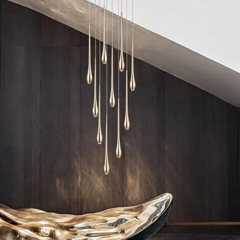 Lustre LED plaqué or pour escalier et salon design – vue 2